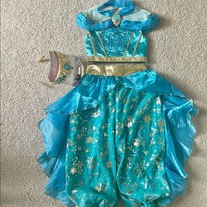 Disney Store Jasmine Costume and Crown